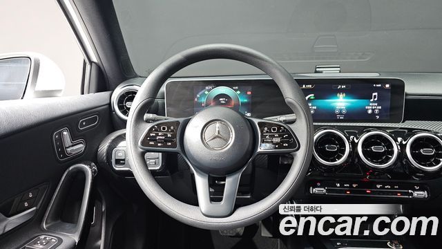 Mercedes-Benz A-Class (W177) A220 Sedan 2020 — фото 12