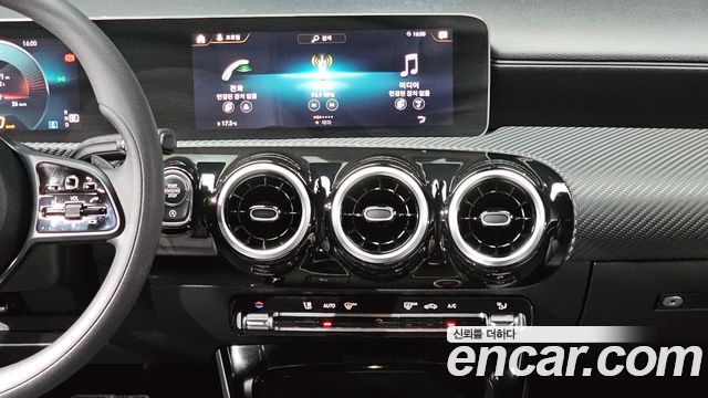 Mercedes-Benz A-Class (W177) A220 Sedan 2020 — фото 13