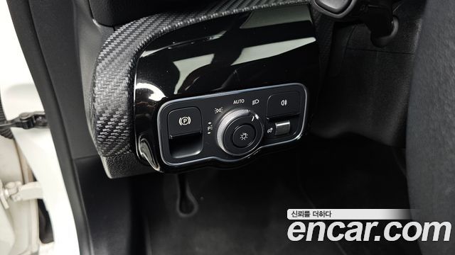 Mercedes-Benz A-Class (W177) A220 Sedan 2020 — фото 16
