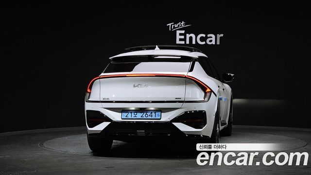 Kia EV6 Long Range 4WD GT Line 2025 — фото 4