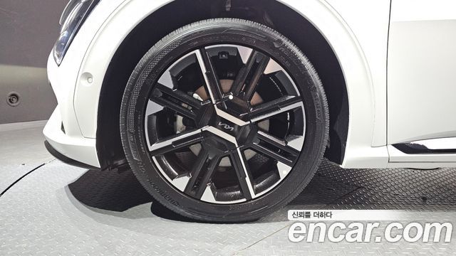 Kia EV6 Long Range 4WD GT Line 2025 — фото 5