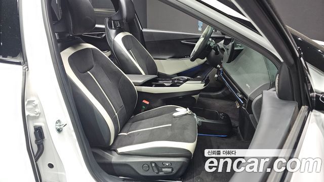 Kia EV6 Long Range 4WD GT Line 2025 — фото 12