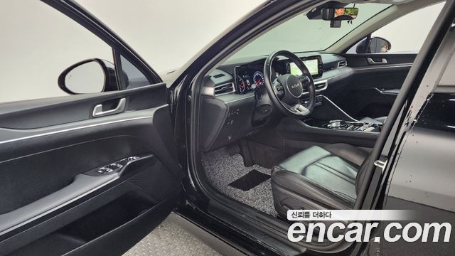 Kia K5 (III) 2.0 Prestige 2023 — фото 10
