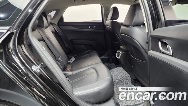 Kia K5 (III) 2.0 Prestige 2023 — фото 11