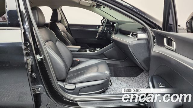 Kia K5 (III) 2.0 Prestige 2023 — фото 26