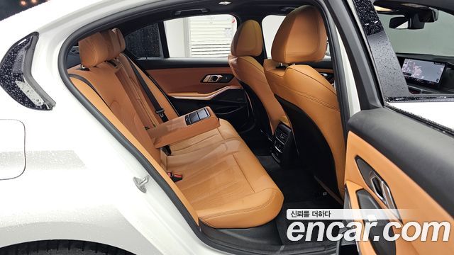 BMW 3 Series (G20) 320i M Sport 2025 — фото 11