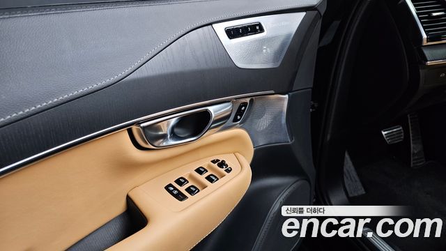 Volvo XC90 (II) B6 Ultimate Bright 2023 — фото 27