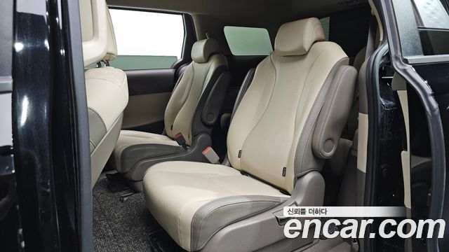 Kia Carnival (IV) Diesel 9-Seater Prestige 2021 — фото 11