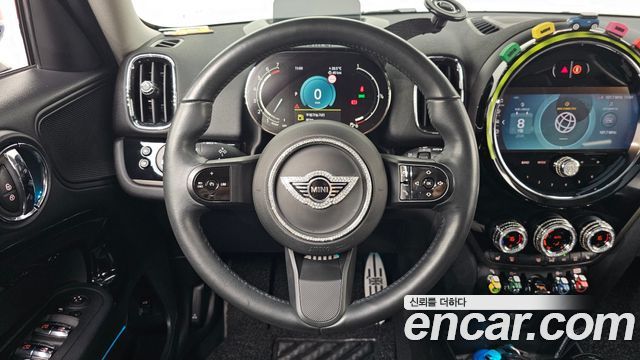 MINI Cooper Countryman Classic 2nd 2024 — фото 13