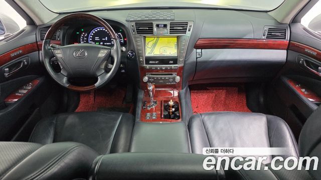 Lexus LS600hL 5-Seats Ottoman XF40 2012 — фото 7