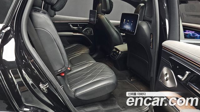Mercedes-Benz EQS SUV (X296) EQS580 4MATIC 2023 — фото 11