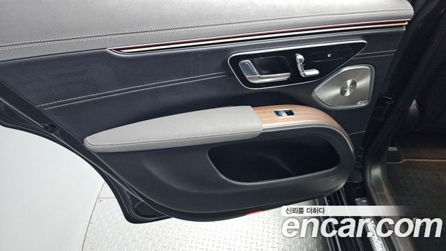 Mercedes-Benz EQS SUV (X296) EQS580 4MATIC 2023 — фото 25