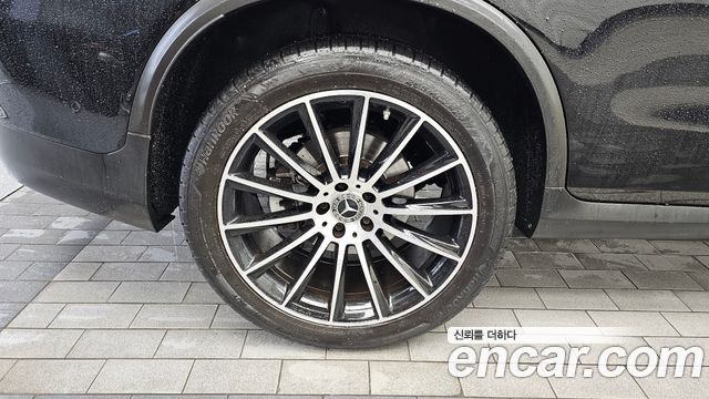 Mercedes-Benz GLC-Class (X253) GLC300 4MATIC AMG Line Coupe 2019 — фото 5