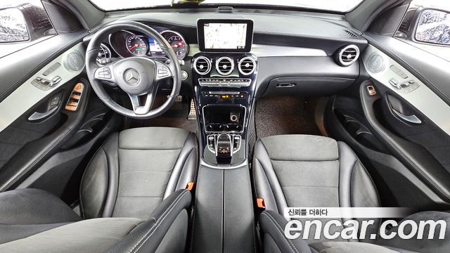 Mercedes-Benz GLC-Class (X253) GLC300 4MATIC AMG Line Coupe 2019 — фото 7