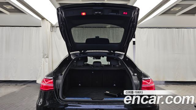 Mercedes-Benz GLC-Class (X253) GLC300 4MATIC AMG Line Coupe 2019 — фото 20