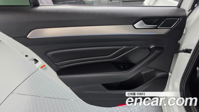 Volkswagen Passat GT (B8) 2.0 TDI Prestige 2021 — фото 25