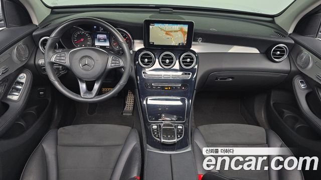 Mercedes-Benz GLC-Class (X253) GLC300 4MATIC AMG Line 2019 — фото 7