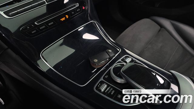 Mercedes-Benz GLC-Class (X253) GLC300 4MATIC AMG Line 2019 — фото 27