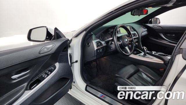 BMW 6 Series (F12) 640d xDrive M Sport Gran Coupe 2016 — фото 10