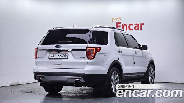 Ford Explorer 2.3 Limited 4WD 5th 2017 — фото 2