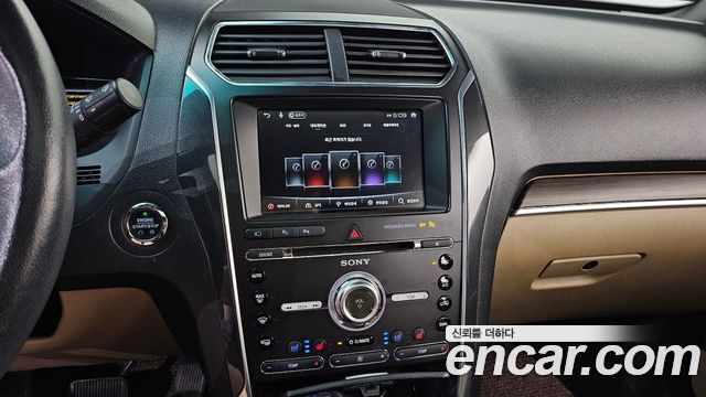 Ford Explorer 2.3 Limited 4WD 5th 2017 — фото 14