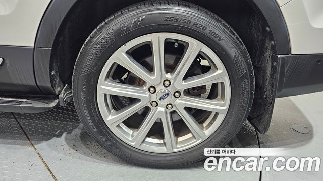 Ford Explorer 2.3 Limited 4WD 5th 2017 — фото 21