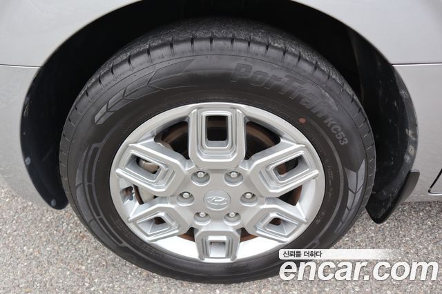 Hyundai Staria Cargo 5-Seater Modern 2022 — фото 5