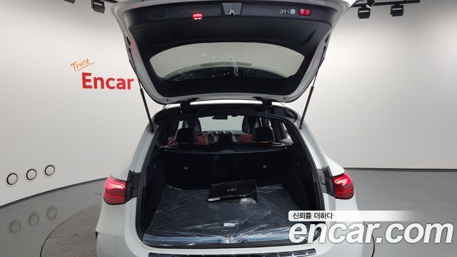Mercedes-Benz GLC-Class (X254) GLC300 4MATIC AMG Line 2025 — фото 18