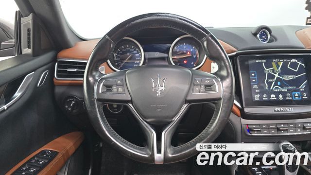 Maserati Ghibli 3.0 Diesel 3rd 2018 — фото 15