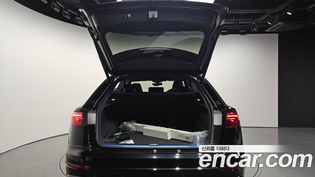 Audi Q8 (4M) 55 TFSI Quattro Premium 2026 — фото 28