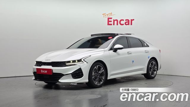 Kia K5 (III) 2.0 Noblesse 2023 — фото 1