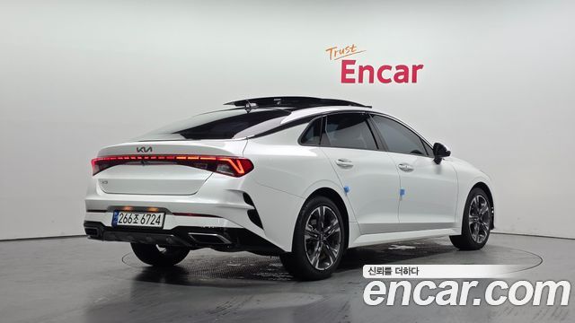 Kia K5 (III) 2.0 Noblesse 2023 — фото 2
