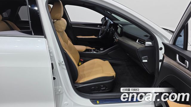 Kia K5 (III) 2.0 Noblesse 2023 — фото 11