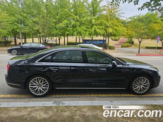 Audi A8 60 TDI Quattro LWB D4 2015 — фото 7