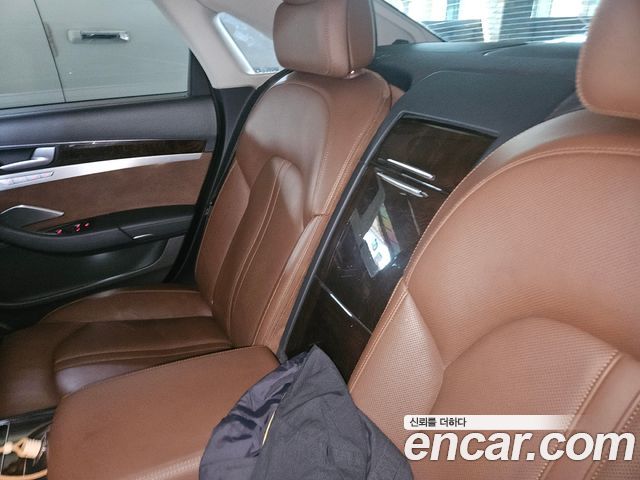 Audi A8 60 TDI Quattro LWB D4 2015 — фото 16