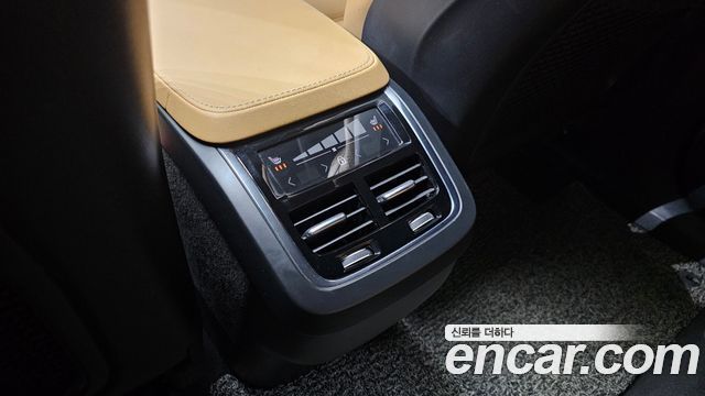 Volvo XC90 (II) B6 Inscription 2021 — фото 18