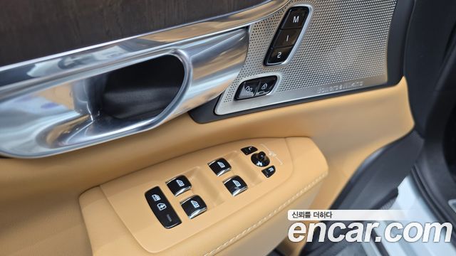 Volvo S90 B5 Ultimate Bright 2024 — фото 13