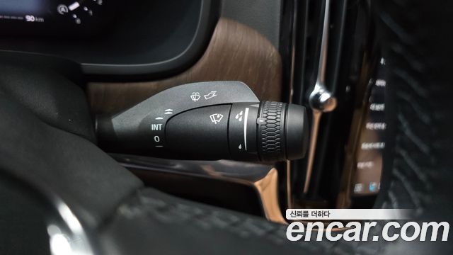 Volvo S90 B5 Ultimate Bright 2024 — фото 15
