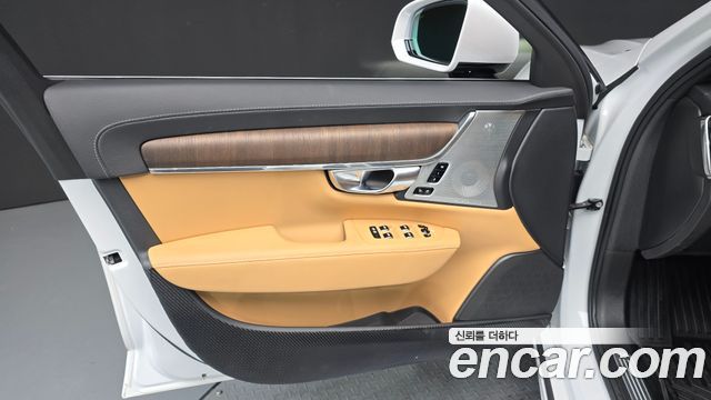 Volvo S90 B5 Ultimate Bright 2024 — фото 24