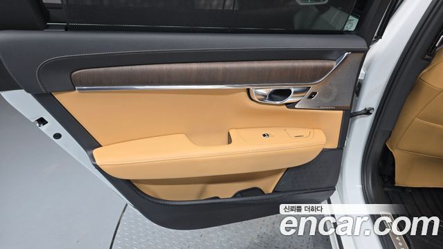Volvo S90 B5 Ultimate Bright 2024 — фото 25