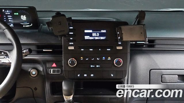 Hyundai Staria L3.5 Cargo 5-Seater Modern 2024 — фото 14
