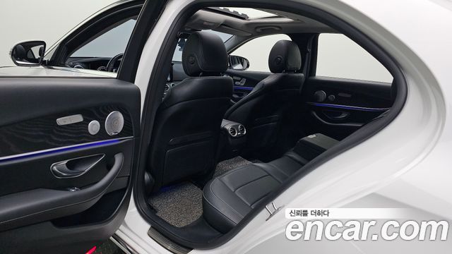 Mercedes-Benz E-Class (W213) E300 4MATIC Avnatgarde 2019 — фото 11