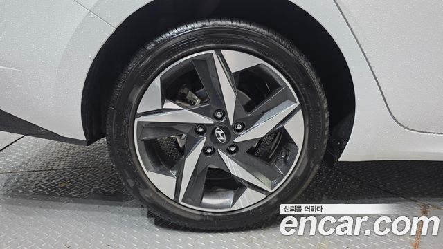 Hyundai Avante (CN7) 1.6 Inspiration 2023 — фото 5