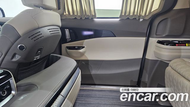 Kia Carnival (IV) Gasoline 4-Seater Hi-Limousine Signature 2022 — фото 25
