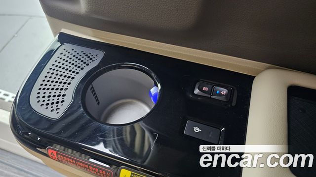 Kia Carnival (IV) Gasoline 4-Seater Hi-Limousine Signature 2022 — фото 27