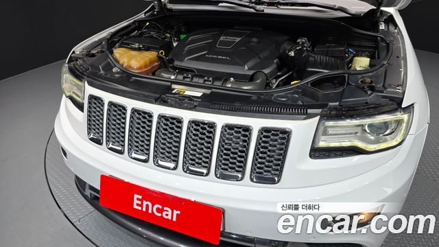Jeep Grand Cherokee 3.0 Diesel Overland Summit WK2 2015 — фото 6