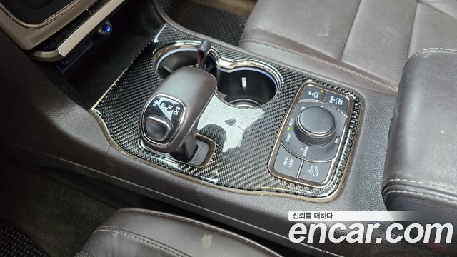 Jeep Grand Cherokee 3.0 Diesel Overland Summit WK2 2015 — фото 9