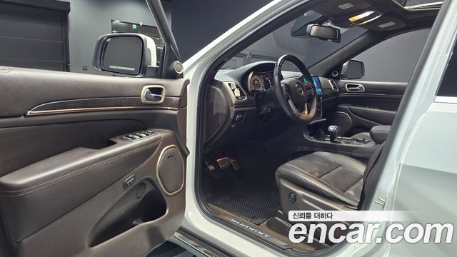 Jeep Grand Cherokee 3.0 Diesel Overland Summit WK2 2015 — фото 10