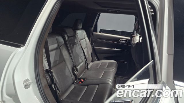 Jeep Grand Cherokee 3.0 Diesel Overland Summit WK2 2015 — фото 12