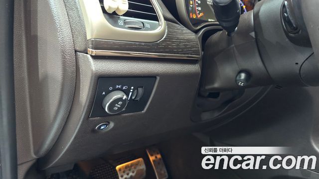 Jeep Grand Cherokee 3.0 Diesel Overland Summit WK2 2015 — фото 19